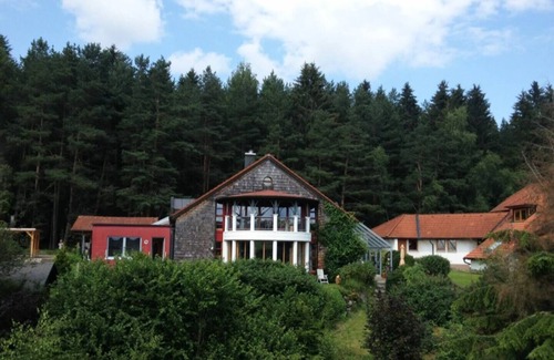 Unterkirnach Apartment | Sunny vacation apartment by the forest