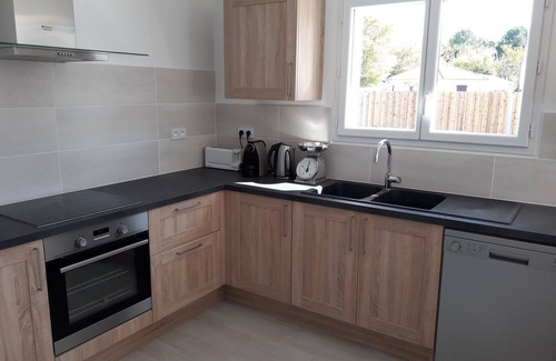 Lege-Cap-Ferret Villa | Sunny villa with pool close to downtown, near ocean & pool