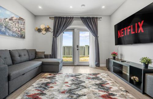 Calgary Apartment | Sunny Walk-out Unit, Free HiSpeed Wi-Fi and Parking, Near Grocery