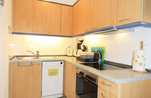 Steinwarder Apartment | Sunny, well-kept apartment on the 1st floor.