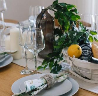 Sunnybank Hills House | Sunnybank Hills Spacious 5BR Home for Families