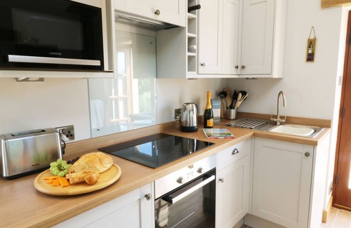 Clitheroe Cottage | SUNNYBROOK COTTAGE, with open fire in Waddington
