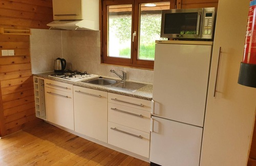 Saulgond Ski Chalet | SunnySide Chalet, Ideal for 6 People. Relax in this tranquil setting