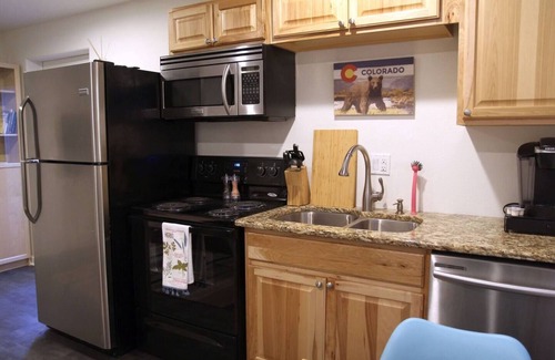 Sunnyside Apartment | Sunnyside Up - Hottub! - Great Location! - Low Cleaning Fees!