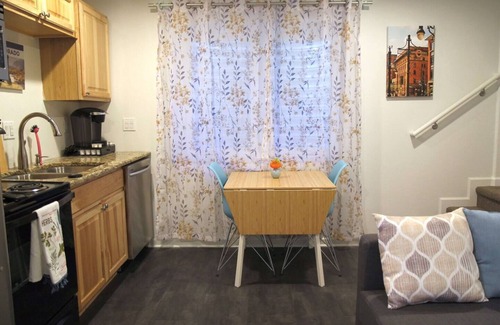 Sunnyside Apartment | Sunnyside Up - Hottub! - Great Location! - Low Cleaning Fees!