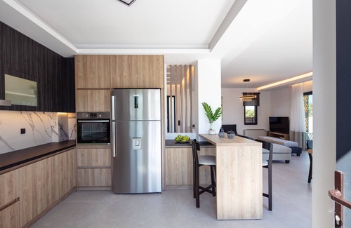 Pigianos Kampos Villa | Sunnyside Villa II, Beach Within Walking Distance