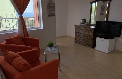 Primorski House | Sunray Guest House, Rooms with Lovely Sea View