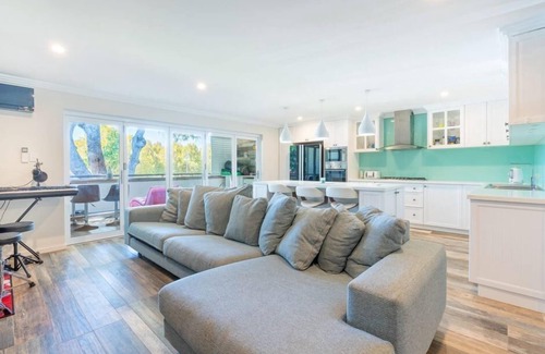 Rockingham Apartment | Sunray on Kent Street