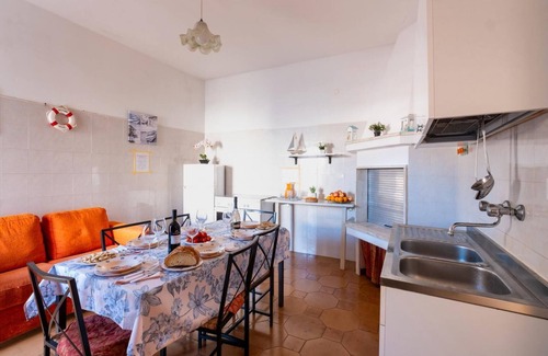 La Strea House | Sunrise Apartment in Villa With Private Parking and Air Conditioning