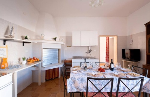 La Strea House | Sunrise Apartment in Villa With Private Parking and Air Conditioning