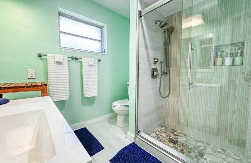North Beach Apartment | Sunrise Delight 2 Min Walk To Beach Essentials