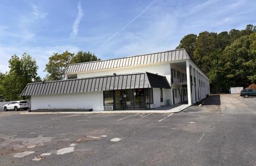 North Newport News Hotel | Sunrise Inn By OYO Newport News US-60