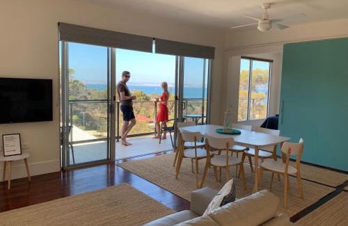 American River Apartment | Sunrise on Falie Seaview Eco Accommodation
