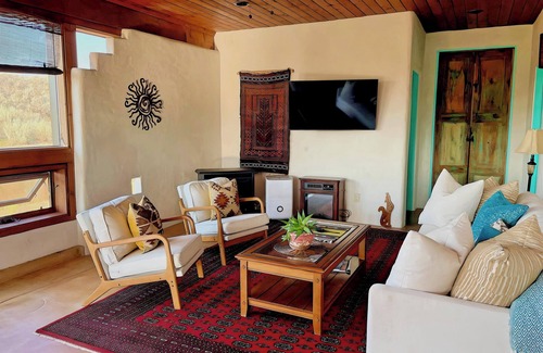 El Prado House | Sunrise Sanctuary: Tranquil El Prado Retreat, Mountain Views, 11 mi from Taos