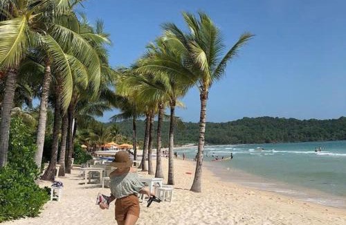 Khem Beach Villa | Sunrise Villa bãi Khem - biệt thự 4 phòng ngủ, 5 phòng tắm, thang máy riêng, máy giặt và sấy đồ, bếp với đầy đủ dụng cụ ăn uống, đồ dùng nấu ăn