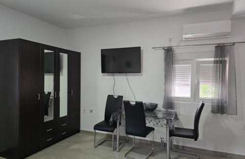 Denovici Apartment | SunSea Studio Apartment