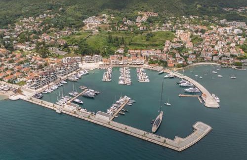 Denovici Apartment | SunSea Studio Apartment