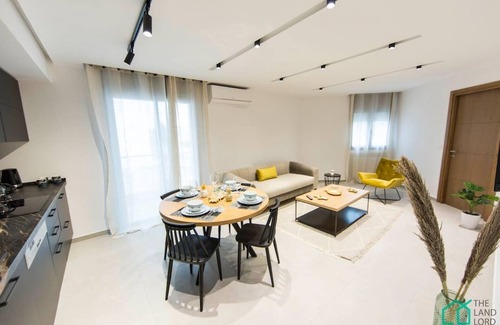 Les Berges du Lac Apartment | SUNSET 203: Luxury apt with Gym in Lac1