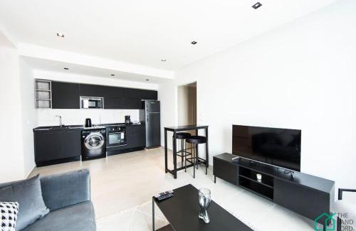 Les Berges du Lac Apartment | Sunset 302 Apt de luxe avec salle de fitness