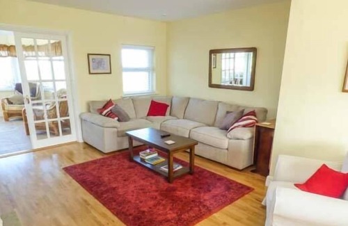 Ballina Cottage | SUNSET BEACH COTTAGE, family friendly in Enniscrone County Sligo