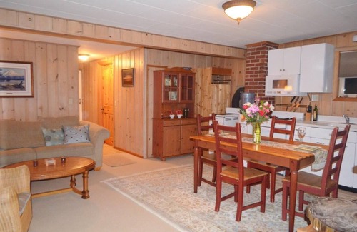 Maxwelton House | Sunset Beach Cottage - So.Whidbey Island. Langley, Kayak; Beachwalk, Clam, view