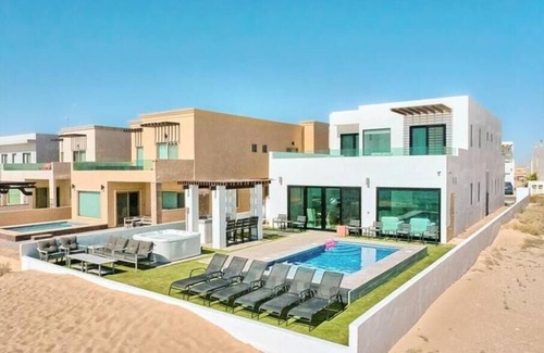 La Choya House | Sunset Beach House Ocean Front Hot Tub & Pool