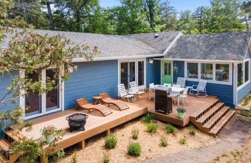 Brainerd House | Sunset Beach on Round