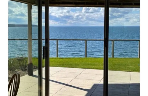 Eatons Neck House | Sunset Bluff: Breathtaking views of LI Sound.