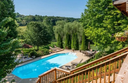 Steeles Tavern Cabin | Sunset Cabin, Hot tub and on site Spa!