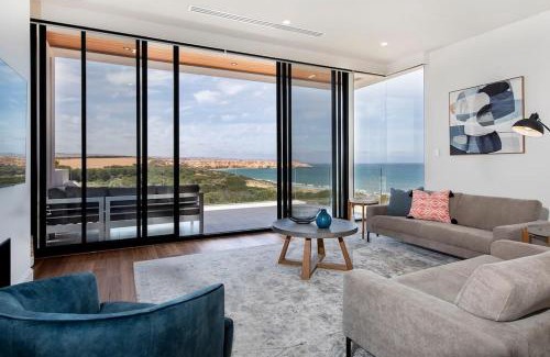 Maslin Beach House | SUNSET CLIFFS luxury stay at Maslin Beach