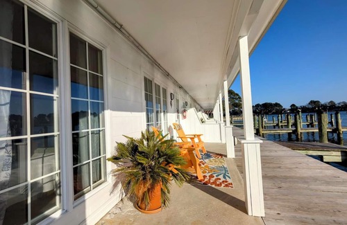 Ocean Pines Cottage | Sunset Cove Cottage at the Inn on Turville Creek