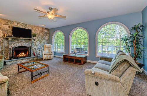 Lakeside Woods House | Sunset Cove