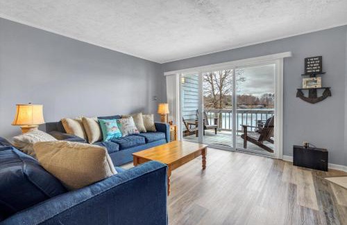 Huddleston House | Sunset Cove