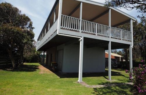 Sandy Point House | Sunset Deck Beach House Sandy Point