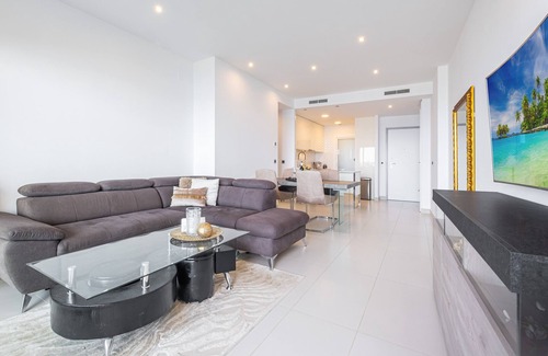 Cala Apartment | Sunset Drive Resort Apartment 9-18 Poniente Beach