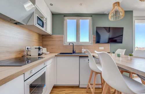 Le Busca Apartment | Sunset Duplex - Grand-Rond, Jardin des plantes, centre-ville, 2 BDRs 60m2, AC, Netflix - T3 60m2 avec clim