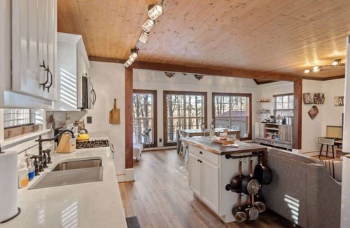 Eatonton House | Sunset Escape-Sleeps 6 Dock, Kayak, Fire pit+More!