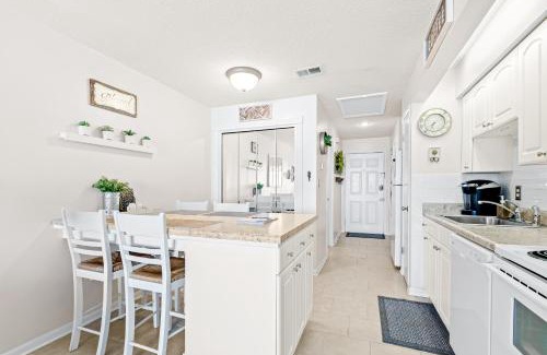 Navarre Beach Hotel | Sunset Harbor Palms 1-308