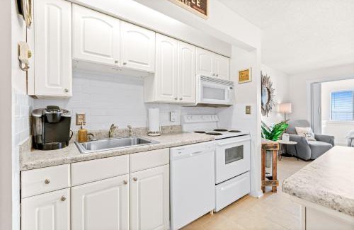 Navarre Beach Hotel | Sunset Harbor Palms 1-308