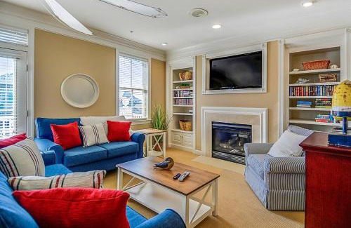 Sunset Island House | Sunset Island - 1 Beachside Mews