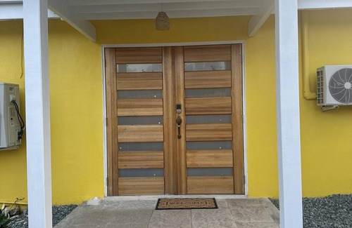 Hannah's Rest Apartment | Sunset Island Sanctuary; sleeps 4!