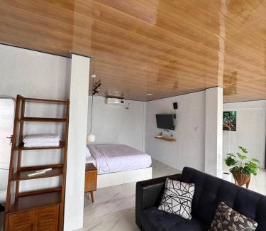 Hargomulyo House | SunSet Lawu Kemuning, Villa, Full House 3 Bed, Free BBQ, Free Float Light Breakfast