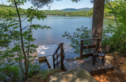 Hanover Cottage | “Sunset Lodge” a Maine lakefront cottage with charming guest house