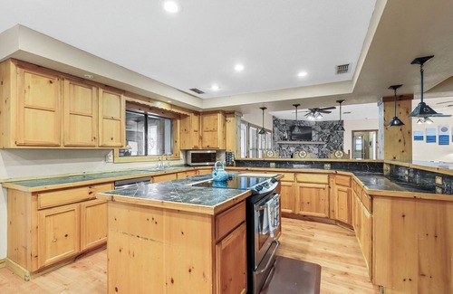 Graham House | Sunset Lodge at Possum Kingdom- with a Dock!