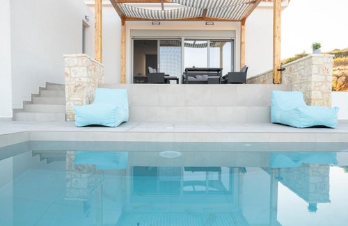 Pylos-Nestoras House | Sunset Luxury Villa