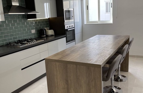 Birzebbuga Apartment | Sunset Modern Apt near the beach