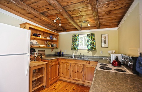 Garden Lots Cottage | Sunset Ocean Cove Waterfront Cottage - 10 mins from Lunenberg, great restaurants