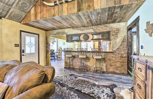 Sunset House | Sunset Ranch with Pool and Hot Tub on 29 Acres!