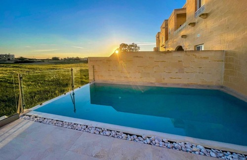 Santu Pietru Villa | Sunset Serenity - Four Bedroom Villa, Sleeps 9