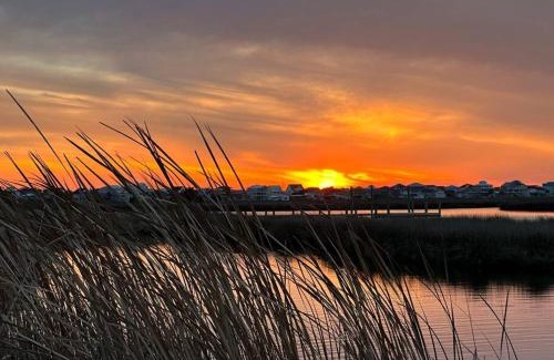 North Topsail Beach House | Sunset Sound Cottage